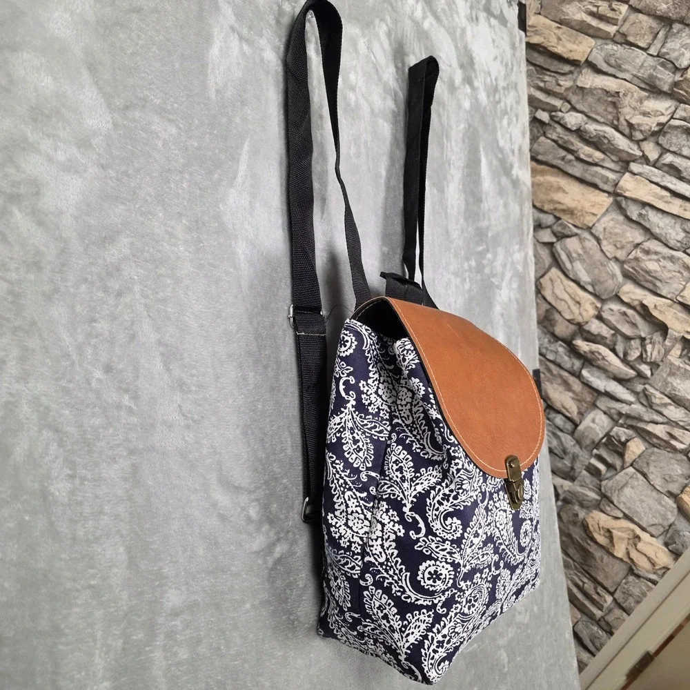 Unbranded Mini Backpack Women Small Navy White Paisley Fair Faux‎ Leather Trim